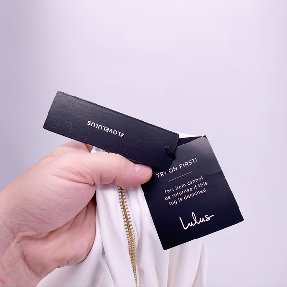 NEW Lulu’s White Short Sleeve Mini Dress Size Small - Picture 9 of 10